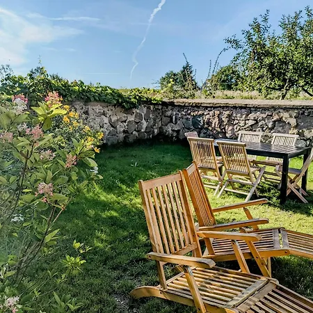 Country Bliss In Idyllic Holiday home